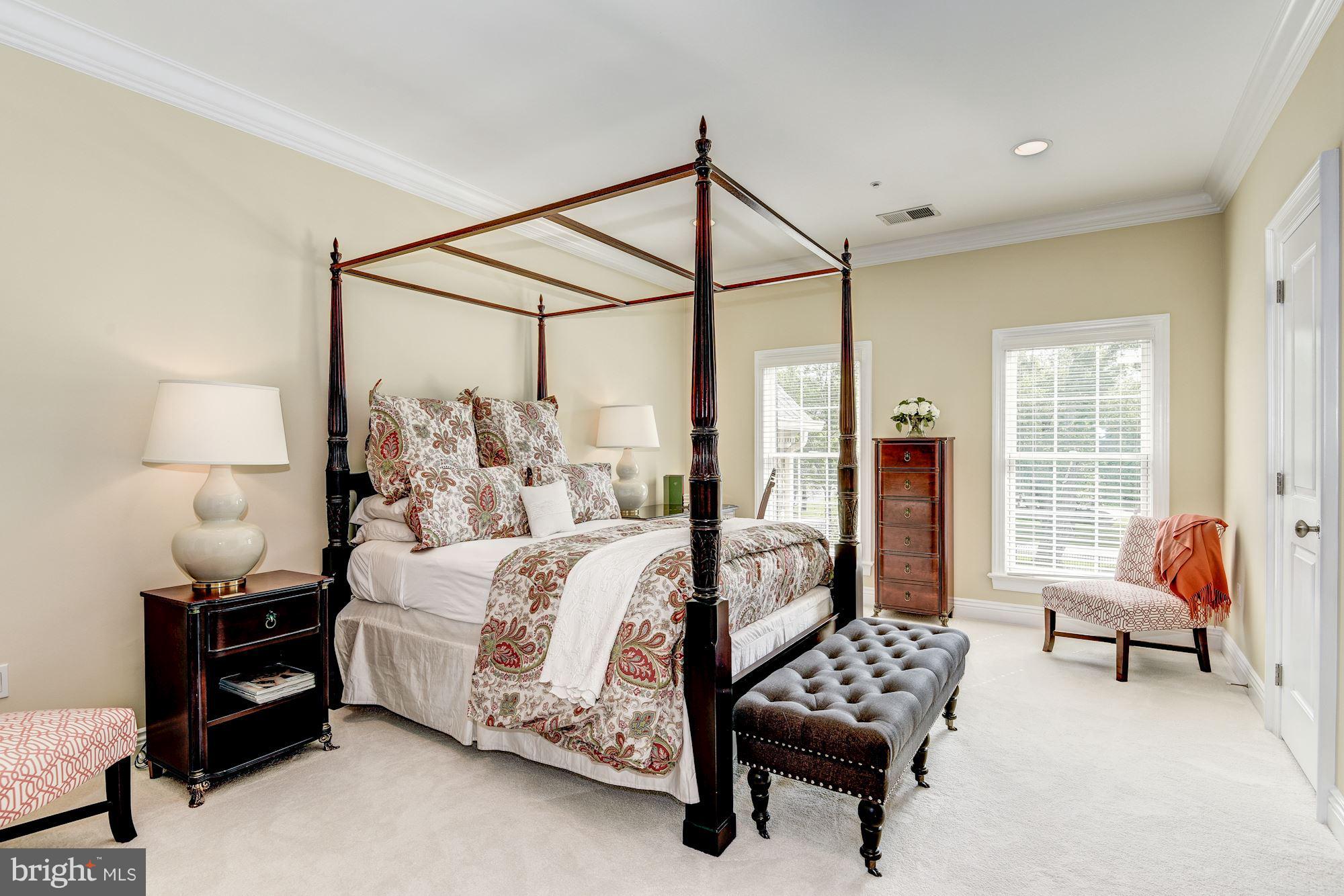 10010 Gary Road Potomac, MD 20854 - Photo 21 of 30 Upper Level Bedroom #4, En-Suite Bath