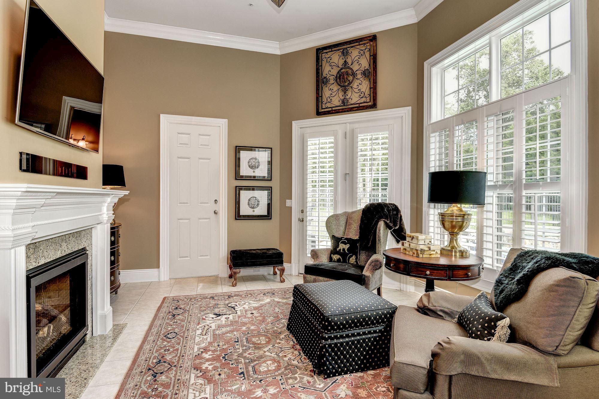 10010 Gary Road Potomac, MD 20854 - Photo 8 of 30 Sunroom/Pool Room, Doors to Pool and Full Bath