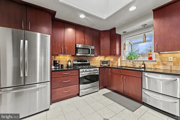 $469,900 | 6805 Pamela Lane, Clinton, MD 20735