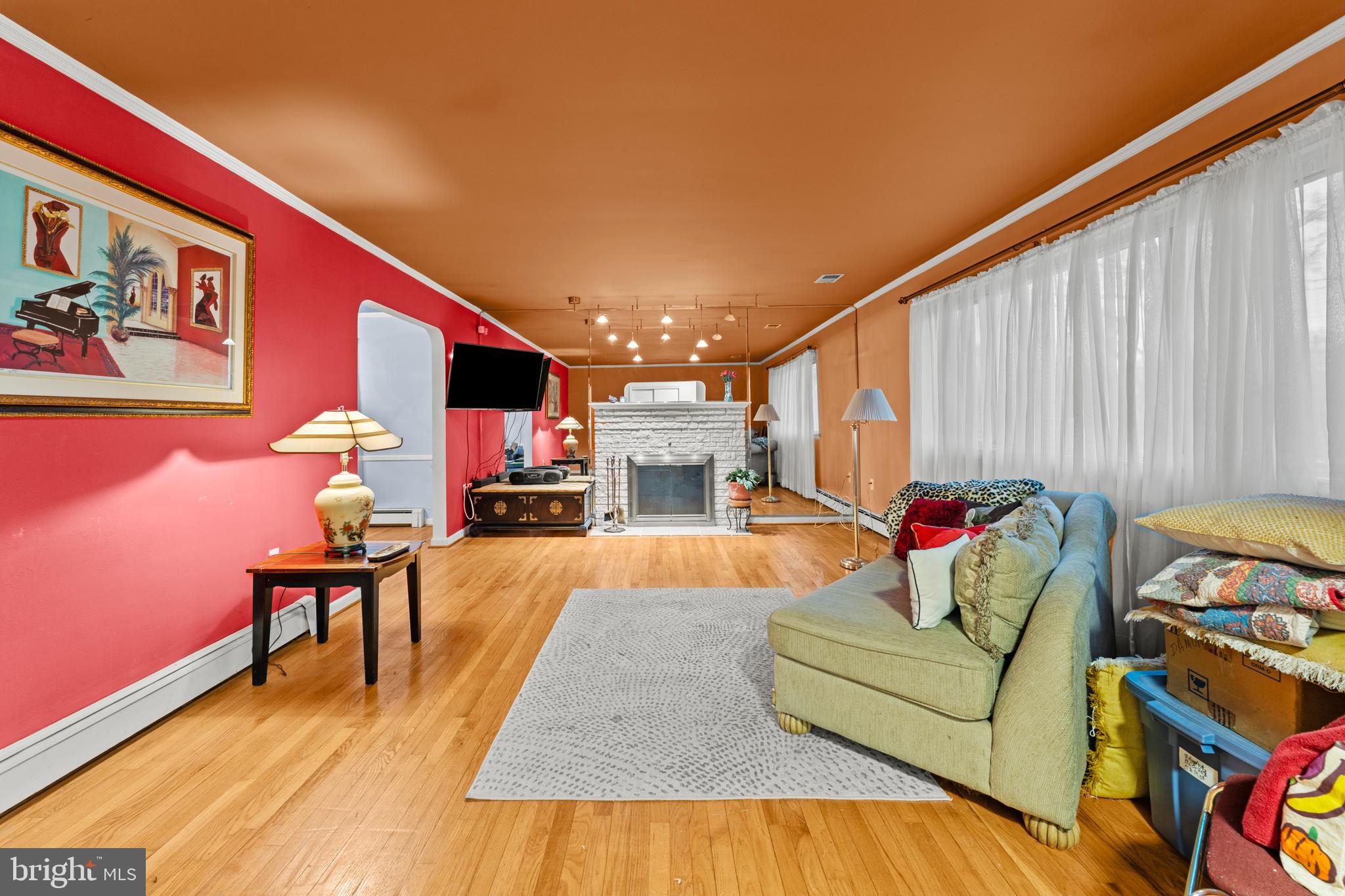 6805 Pamela Lane Clinton, MD 20735 - Photo 2 of 39