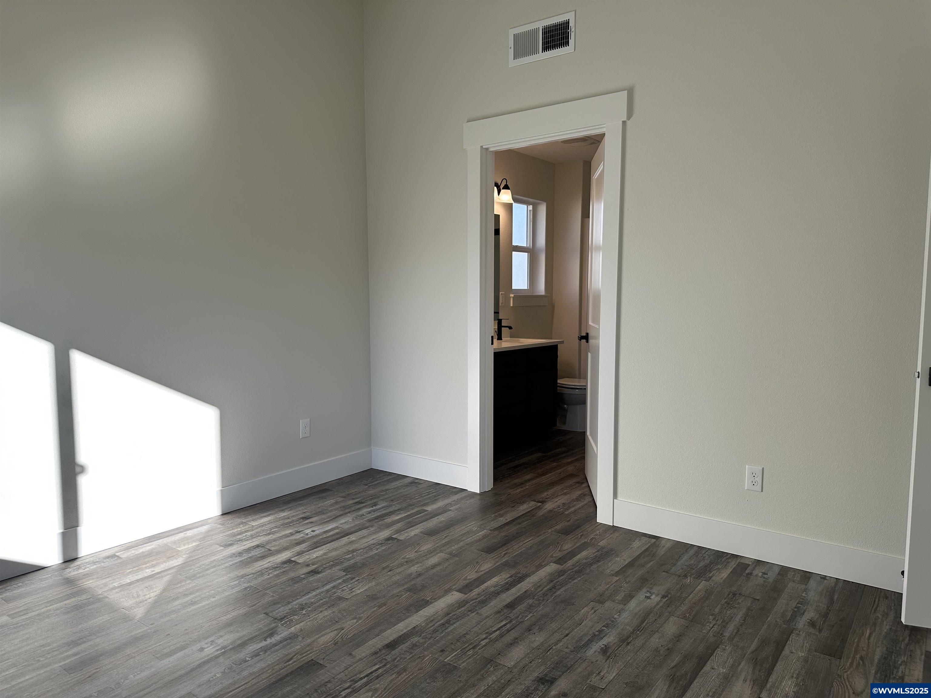 5651 Jeremy Vly Road Southeast Salem, OR 97306 - Photo 14 of 22 Gallery Image 14