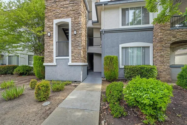 $279,000 | 701 Gibson Drive, Unit 2018, Roseville, CA 95678