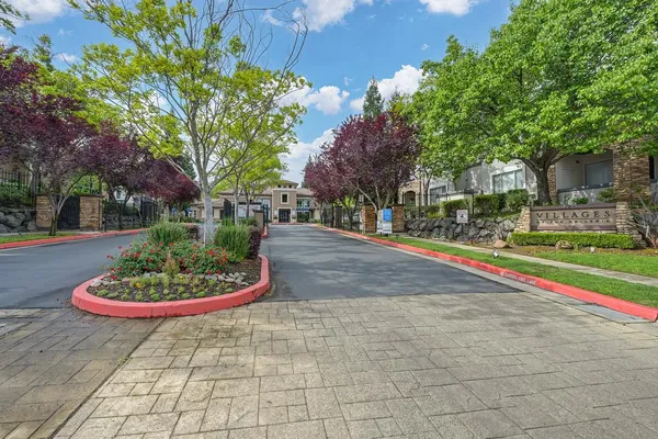 $279,000 | 701 Gibson Drive, Unit 2018, Roseville, CA 95678