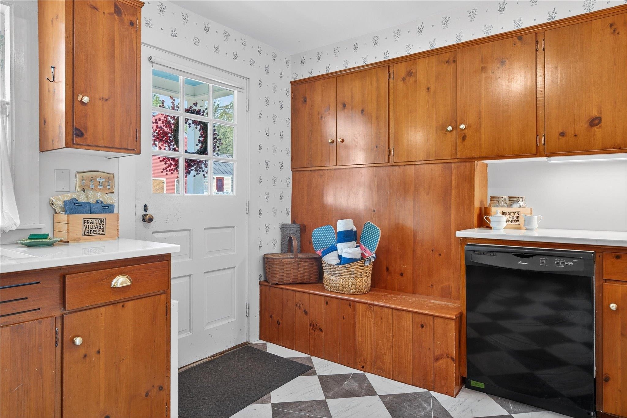 87 Townshend Road Grafton, VT 05146 - Photo 12 of 54