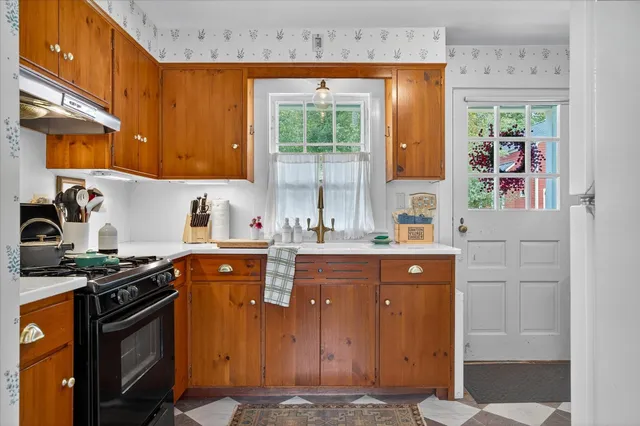 $619,000 | 87 Townshend Road, Grafton, VT 05146