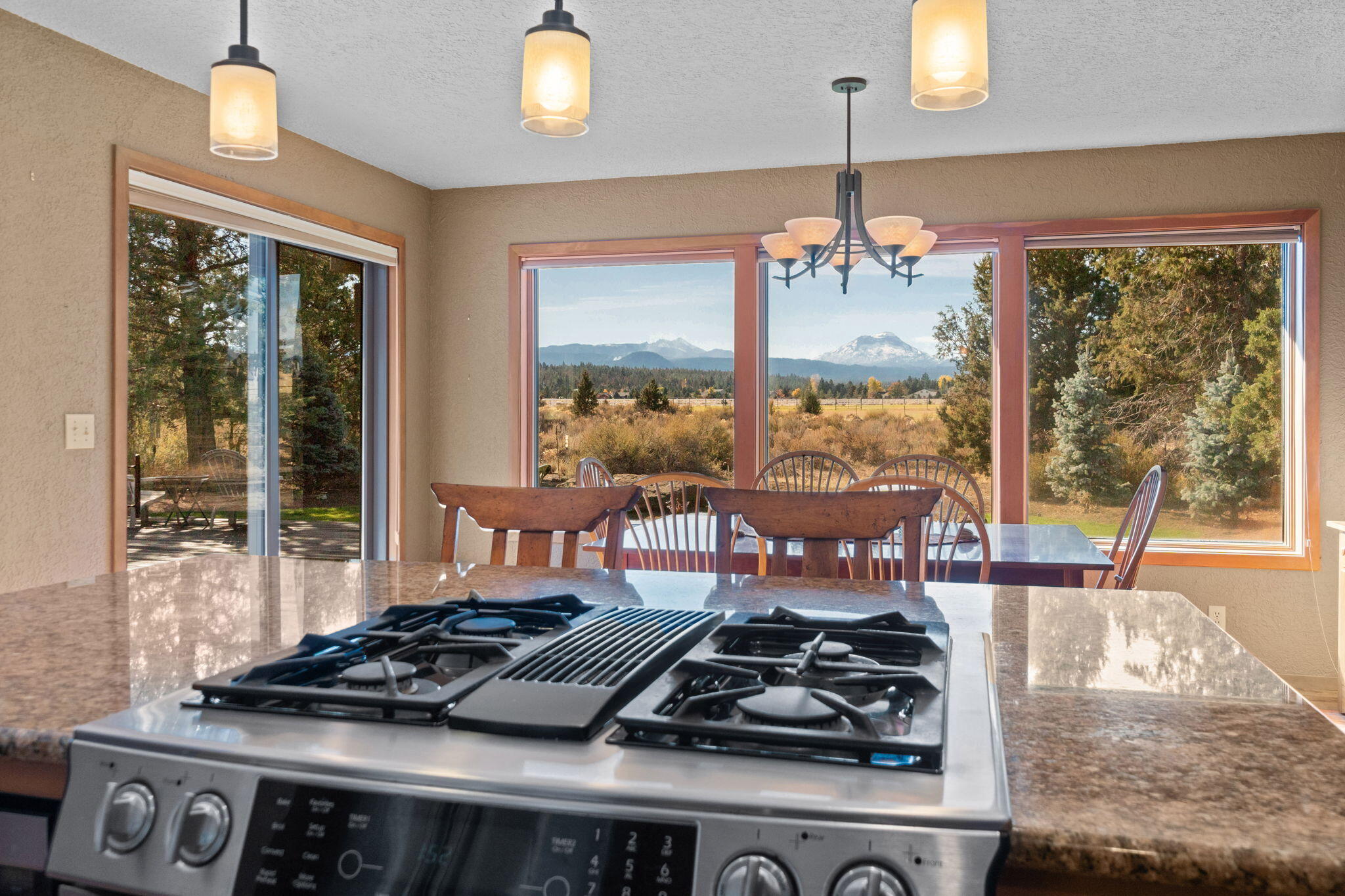 66825 Sisemore Road Bend, OR 97703 - Photo 15 of 42 Mountain Views