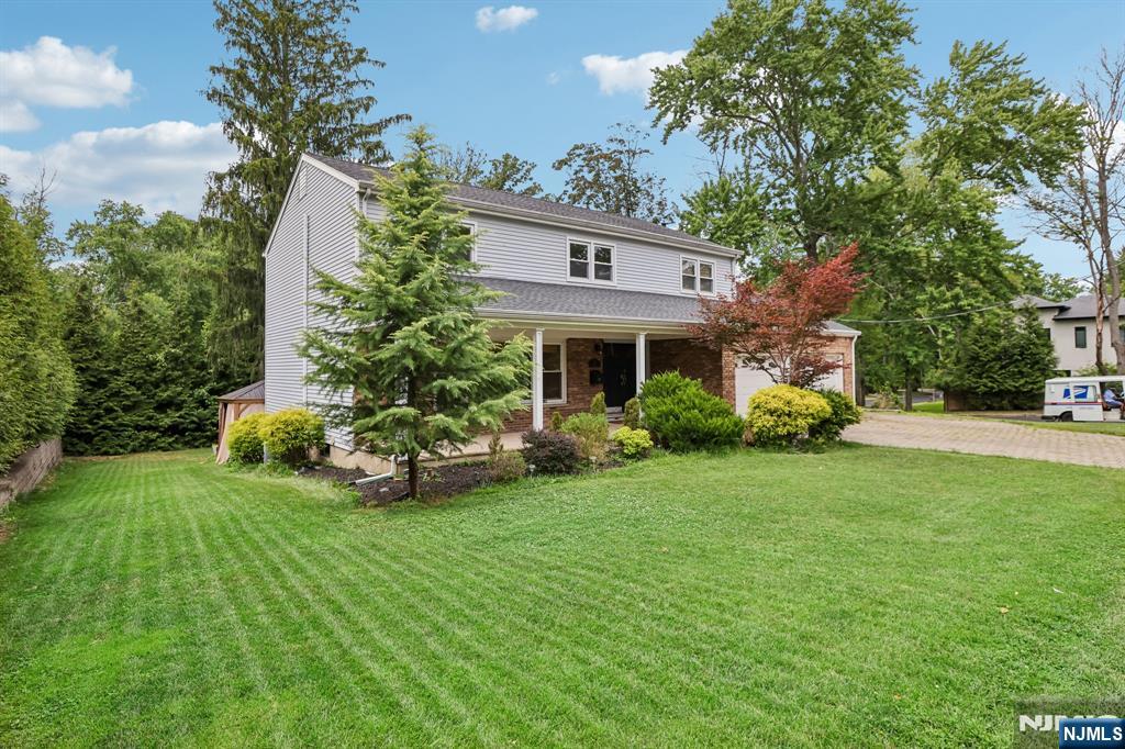 39 Maple Avenue Demarest, NJ 07627 - Photo 2 of 49