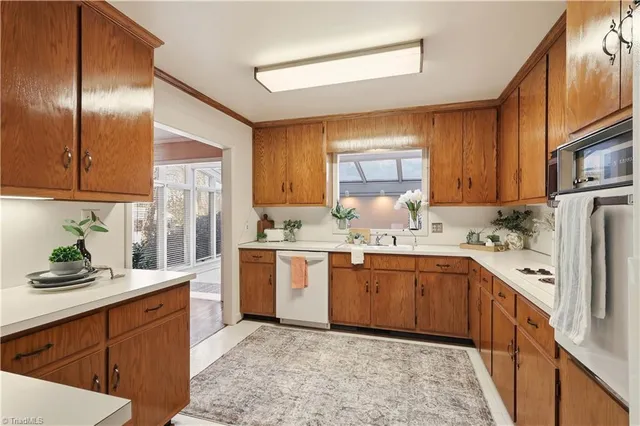 $389,900 | 1040 Cantering Road, High Point, NC 27262