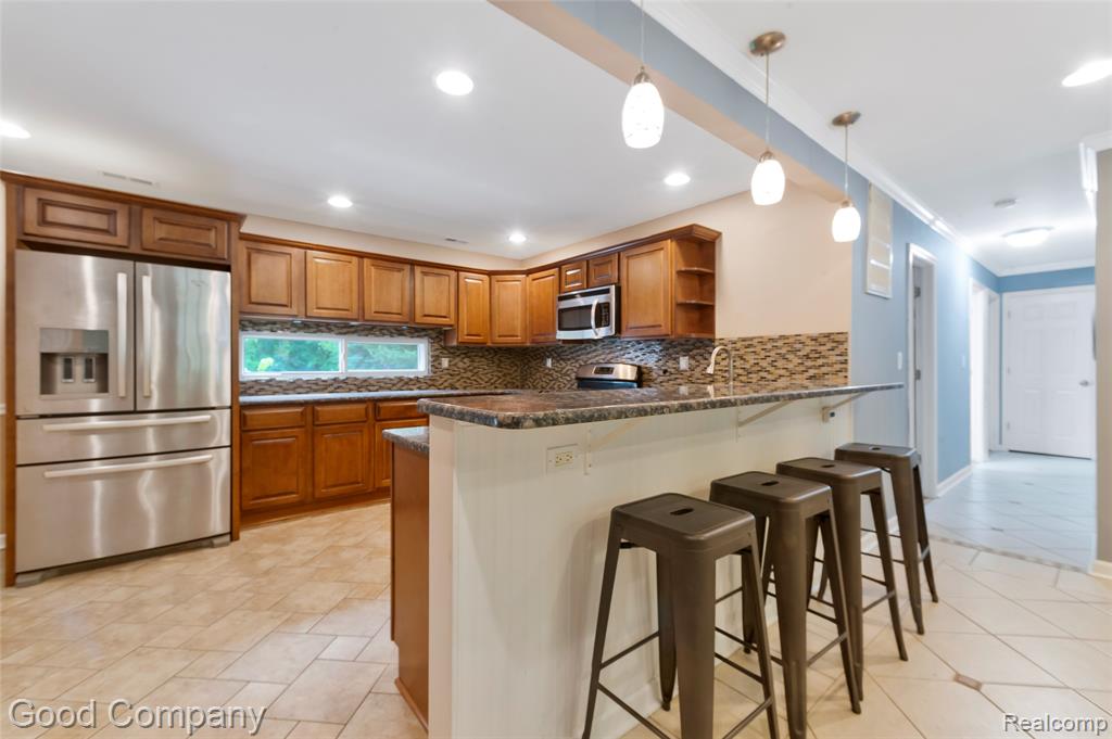 48703 West Ranch Drive Chesterfield, MI 48051 - Photo 8 of 43