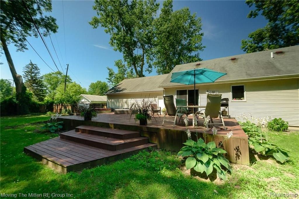 21785 Rust Road New Boston, MI 48164 - Photo 30 of 34