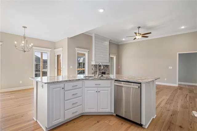 $585,100 | 7015 Northeast 103rd Court, Kansas City, MO 64156