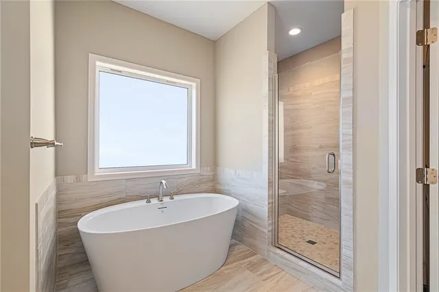 $585,100 | 7015 Northeast 103rd Court, Kansas City, MO 64156