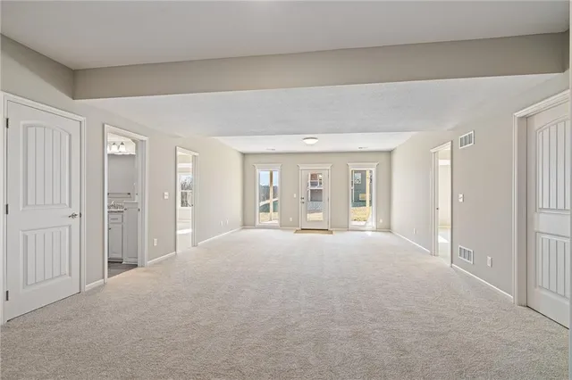 $585,100 | 7015 Northeast 103rd Court, Kansas City, MO 64156