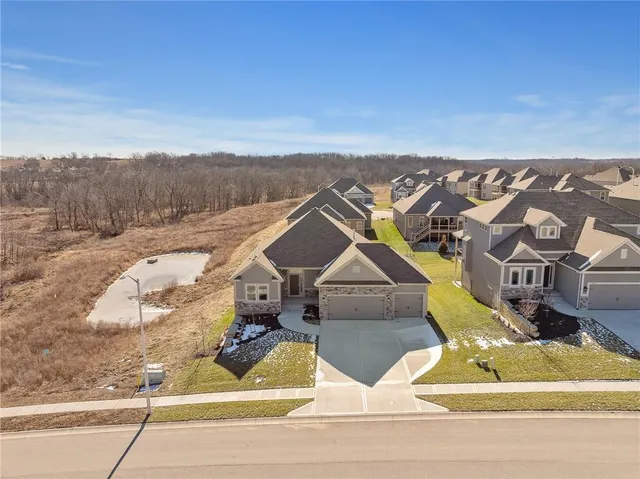 $585,100 | 7015 Northeast 103rd Court, Kansas City, MO 64156