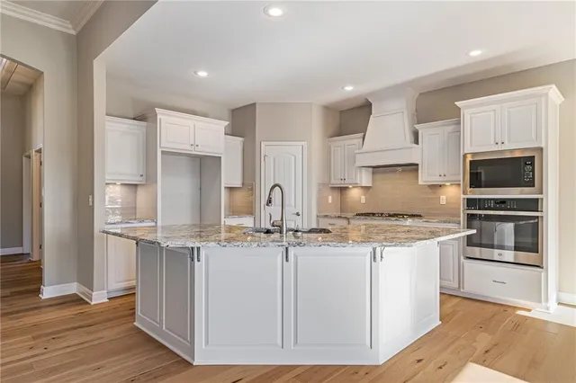 $585,100 | 7015 Northeast 103rd Court, Kansas City, MO 64156