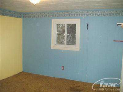 12453 Hawkins Road Burt, MI 48417 - Photo 9 of 10 20144076-8.JPG