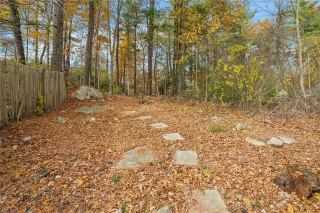 $169,999 | 51 Knotty Oak Shores, Coventry, RI 02816