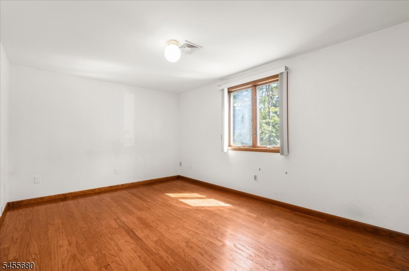 11 White Bridge Road Pittstown, NJ 08867 - Photo 23 of 50 Gallery Image 23