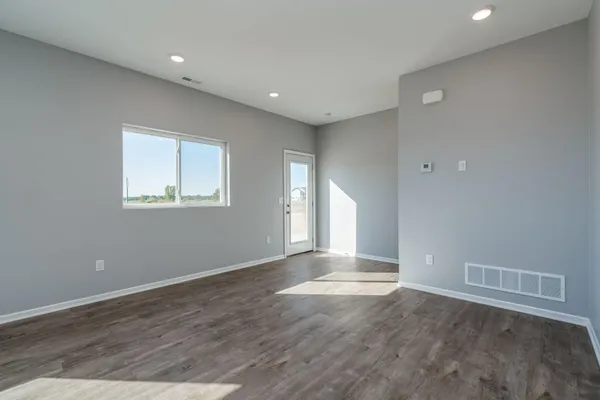 $599,900 | 3129-3131 Nobel Drive, Mankato, MN 56001