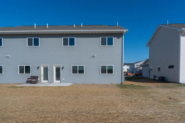 $599,900 | 3129-3131 Nobel Drive, Mankato, MN 56001