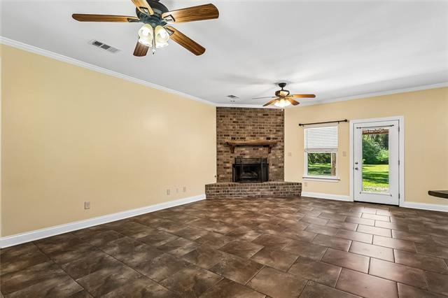 30212 Philip Smith Road Lacombe, LA 70445 - Photo 3 of 22