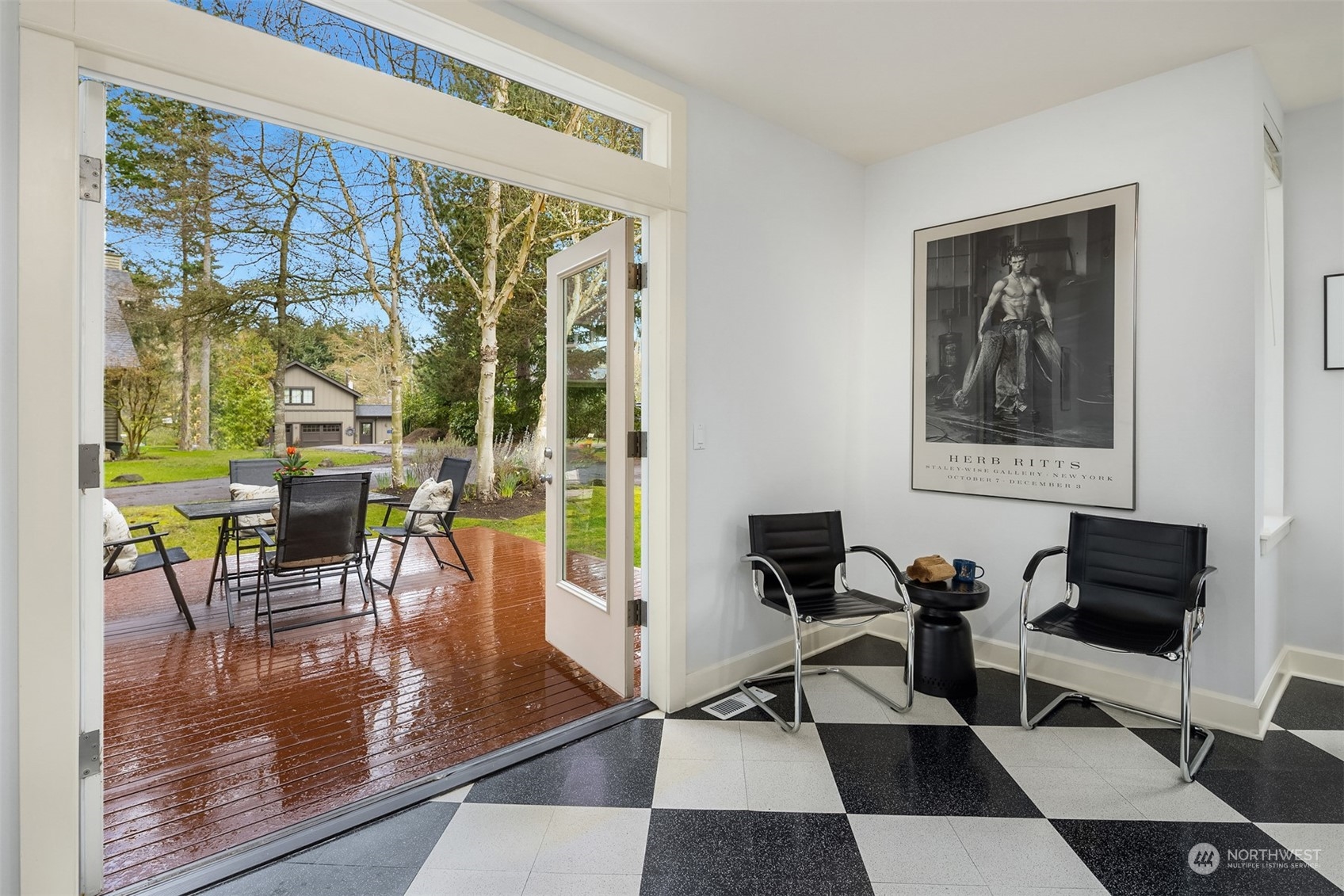 10646 Northeast Valley Road Bainbridge Island, WA 98110 - Photo 12 of 40 Gallery Image 12