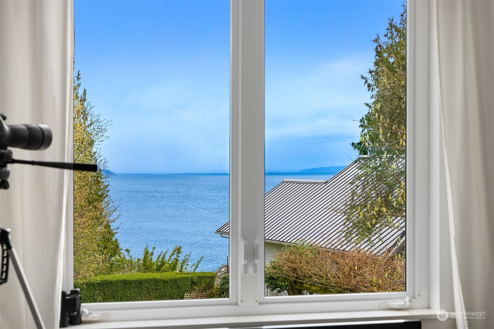 10646 Northeast Valley Road Bainbridge Island, WA 98110 - Photo 23 of 40 Gallery Image 23