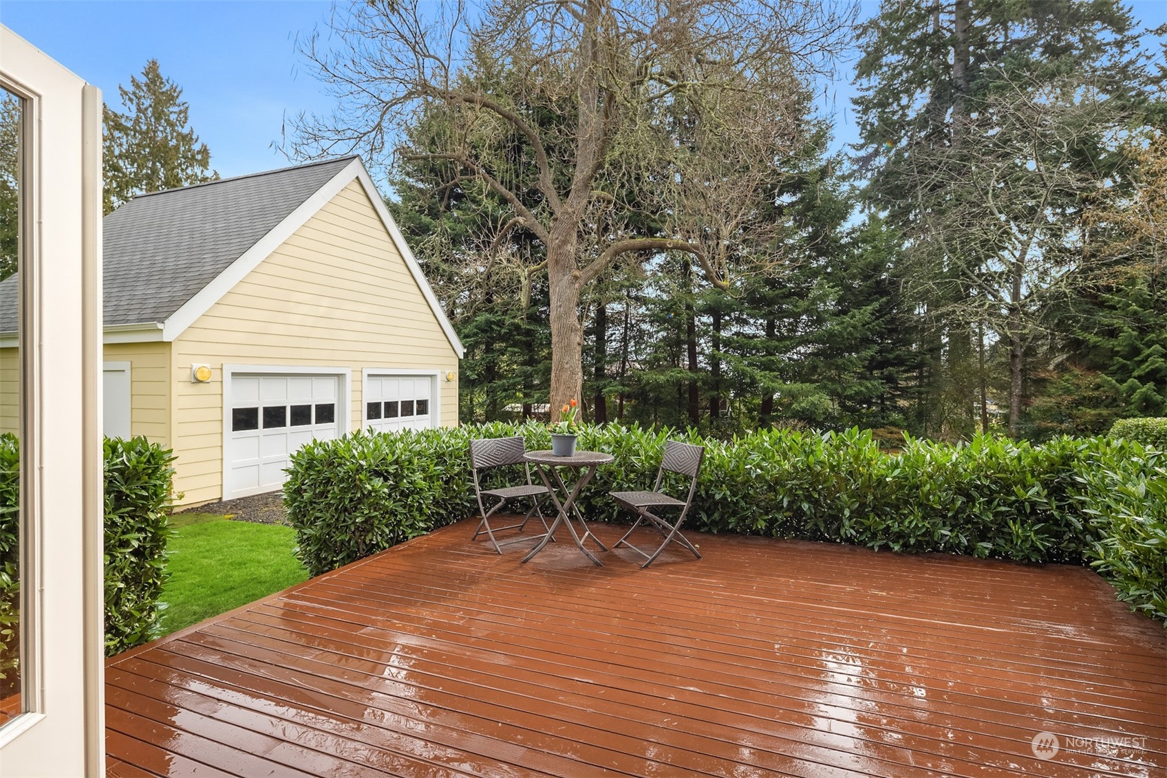 10646 Northeast Valley Road Bainbridge Island, WA 98110 - Photo 36 of 40 Gallery Image 36