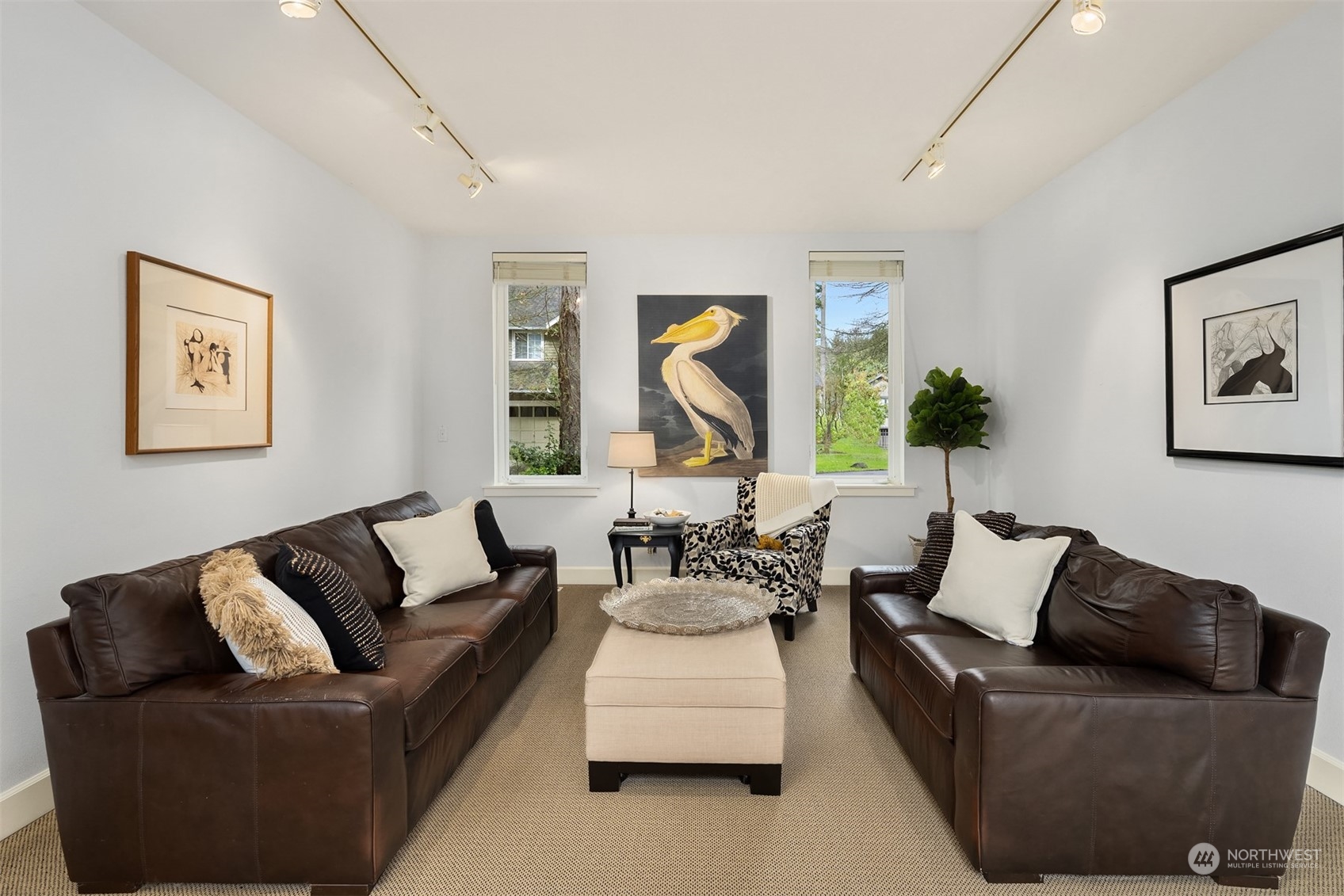 10646 Northeast Valley Road Bainbridge Island, WA 98110 - Photo 6 of 40 Gallery Image 6