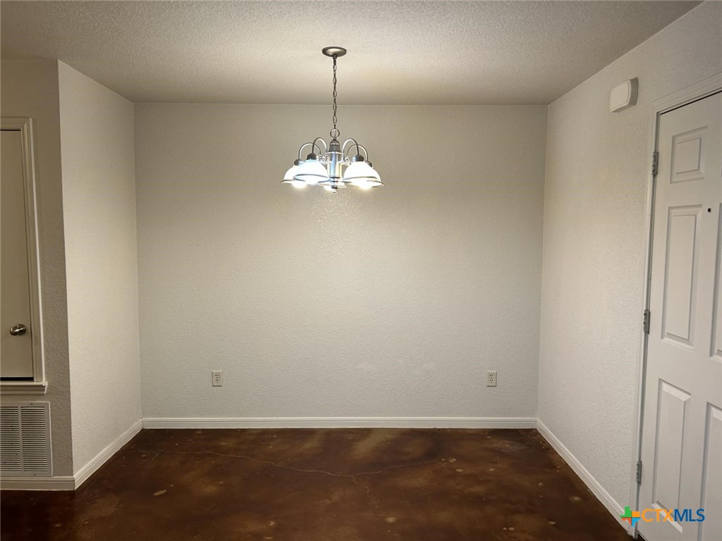 5014 205 Loop, Unit A Temple, TX 76502 - Photo 6 of 11 Gallery Image 6