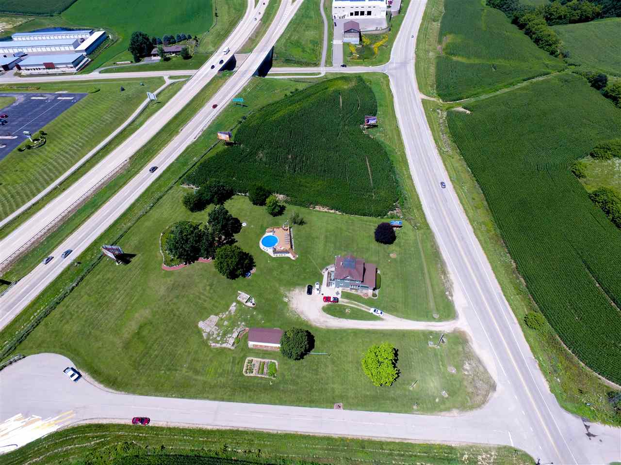 4817 Parmenter Street Middleton, WI 53562 - Photo 11 of 25