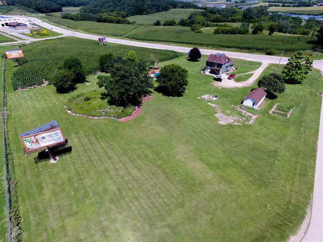 $3,999,900 | 4817 Parmenter Street, Middleton, WI 53562