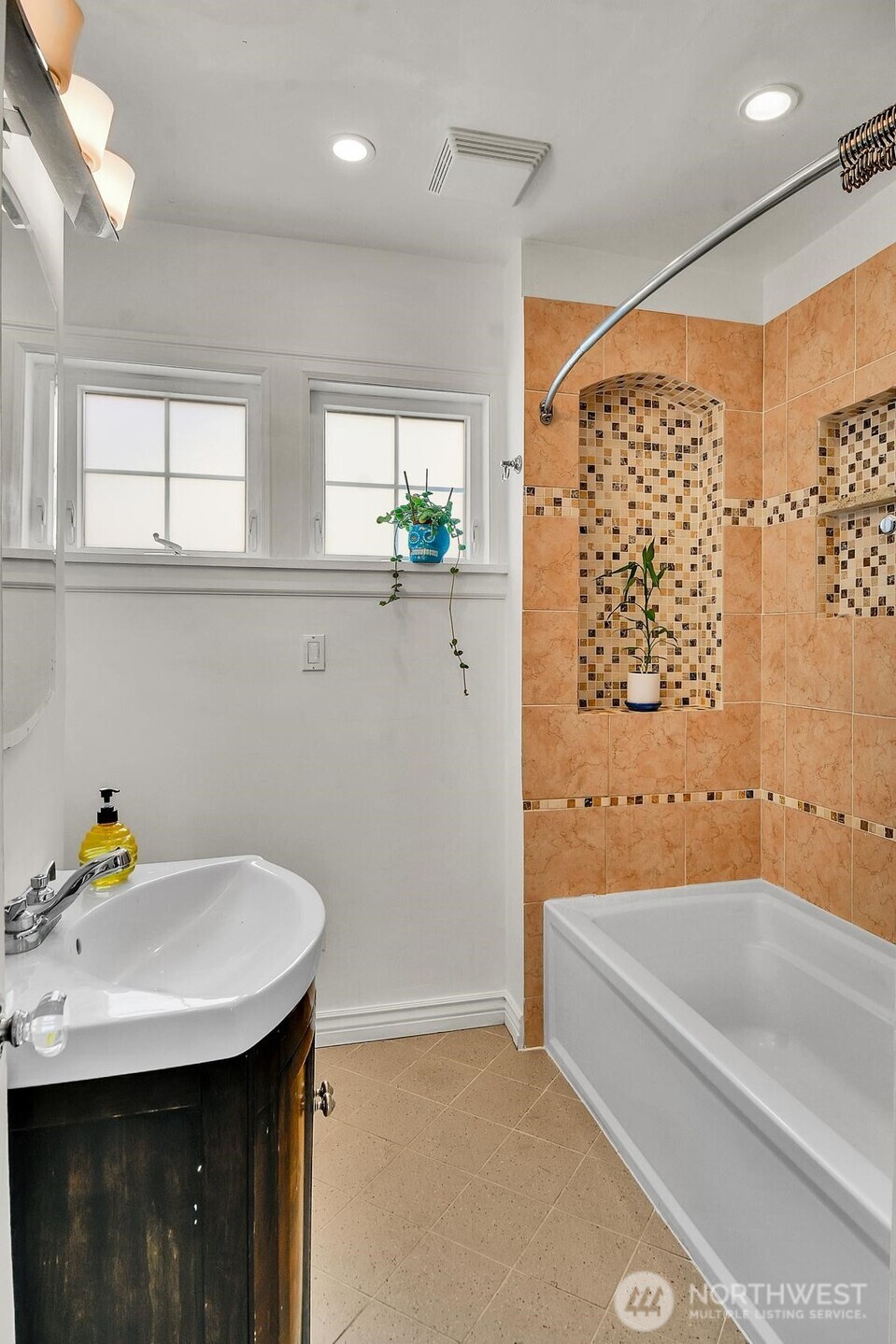 315 North 46th Street Seattle, WA 98103 - Photo 10 of 25