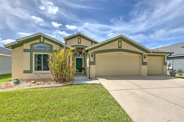 $420,000 | 2626 Brookville Drive, Valrico, FL 33596