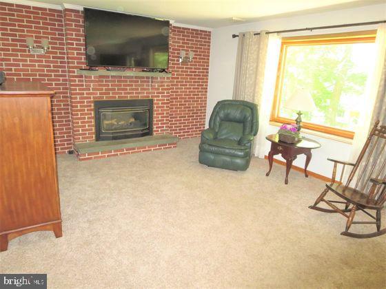 69 Slaymaker Hill Road Kinzers, PA 17535 - Photo 14 of 41 Family Room