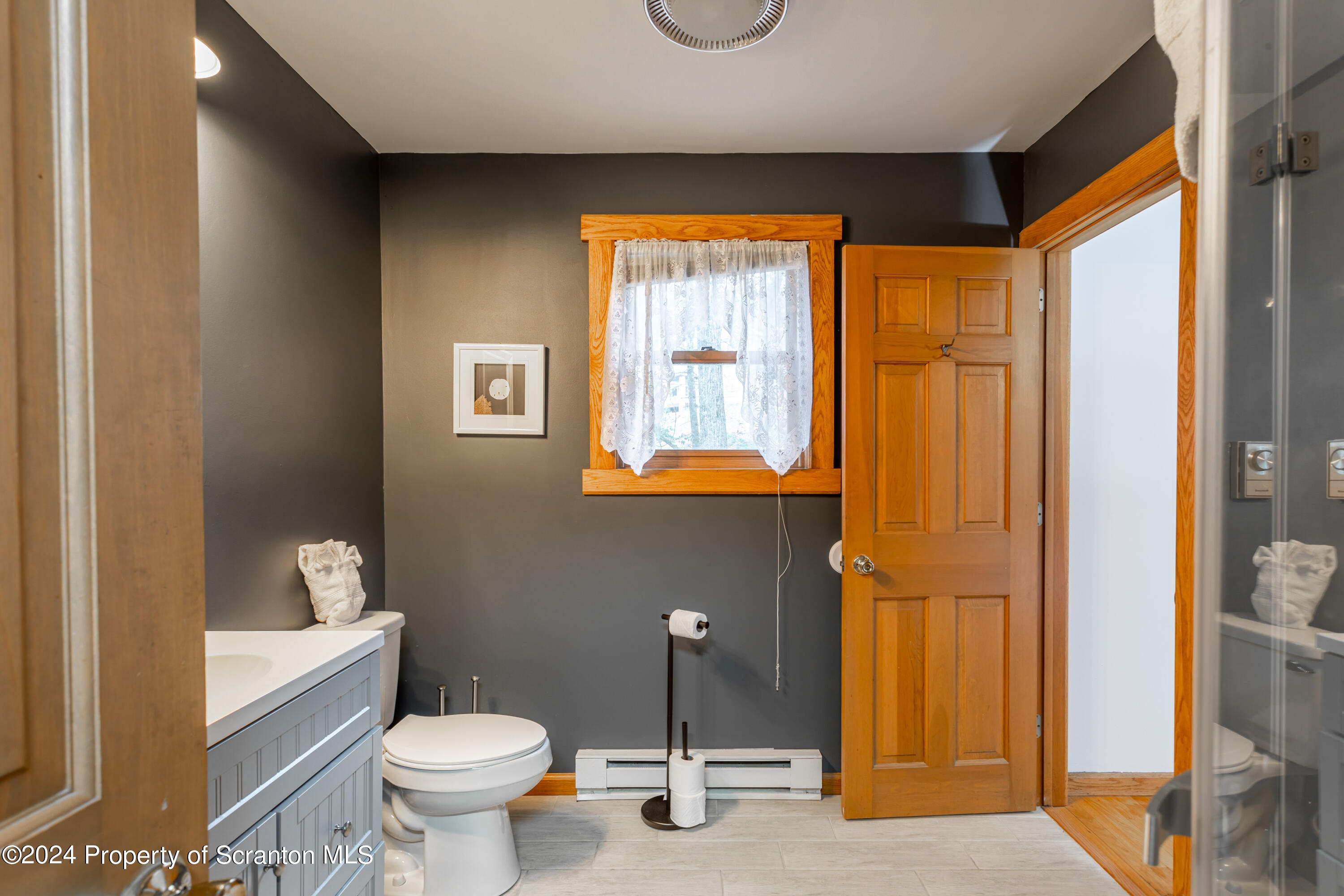 205 Lake Road Swiftwater, PA 18370 - Photo 53 of 104
