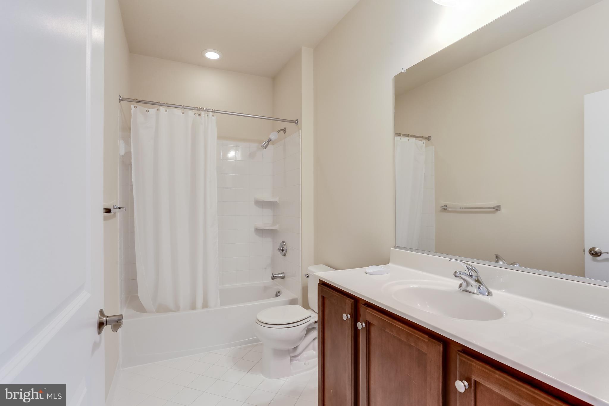 5796 Richards Valley Road Ellicott City, MD 21043 - Photo 22 of 42 Hall Bathroom
