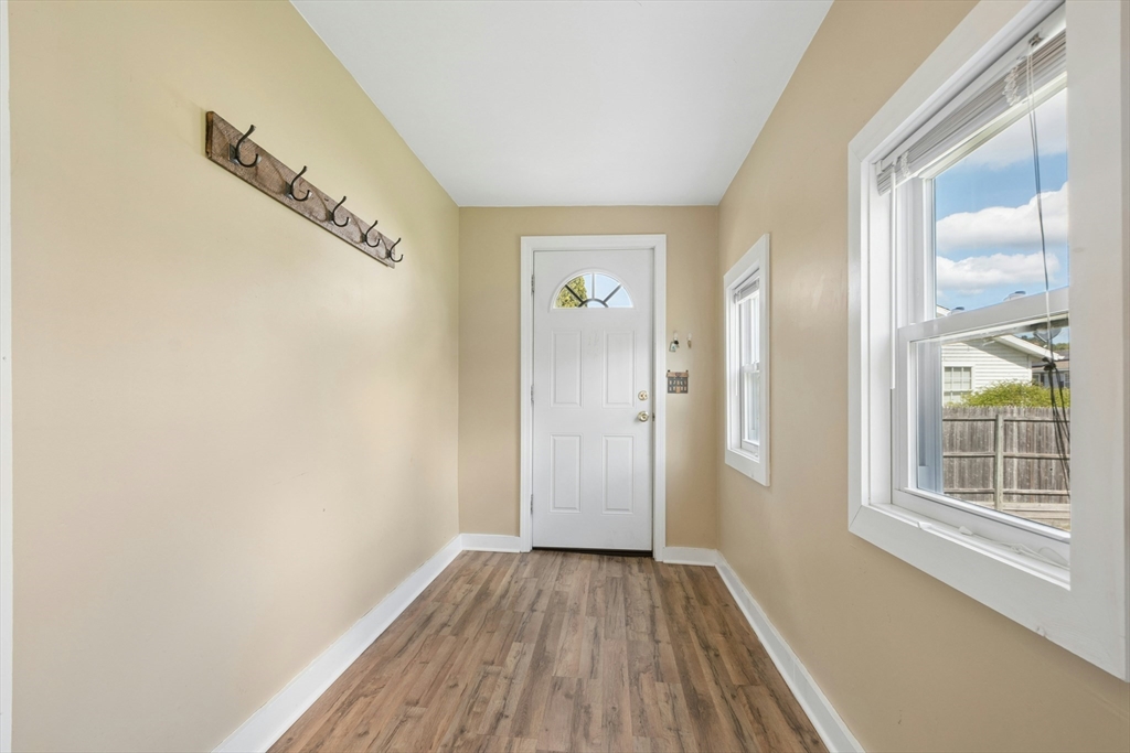 365 Clark Street Gardner, MA 01440 - Photo 6 of 40