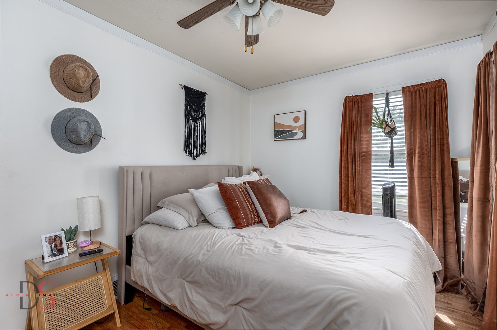 620 York Street Ottawa, IL 61350 - Photo 7 of 17 a bedroom with a bed and a window
