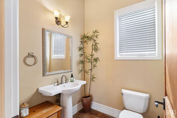 $1,200,000 | Undisclosed Address, Bakersfield, CA 93308