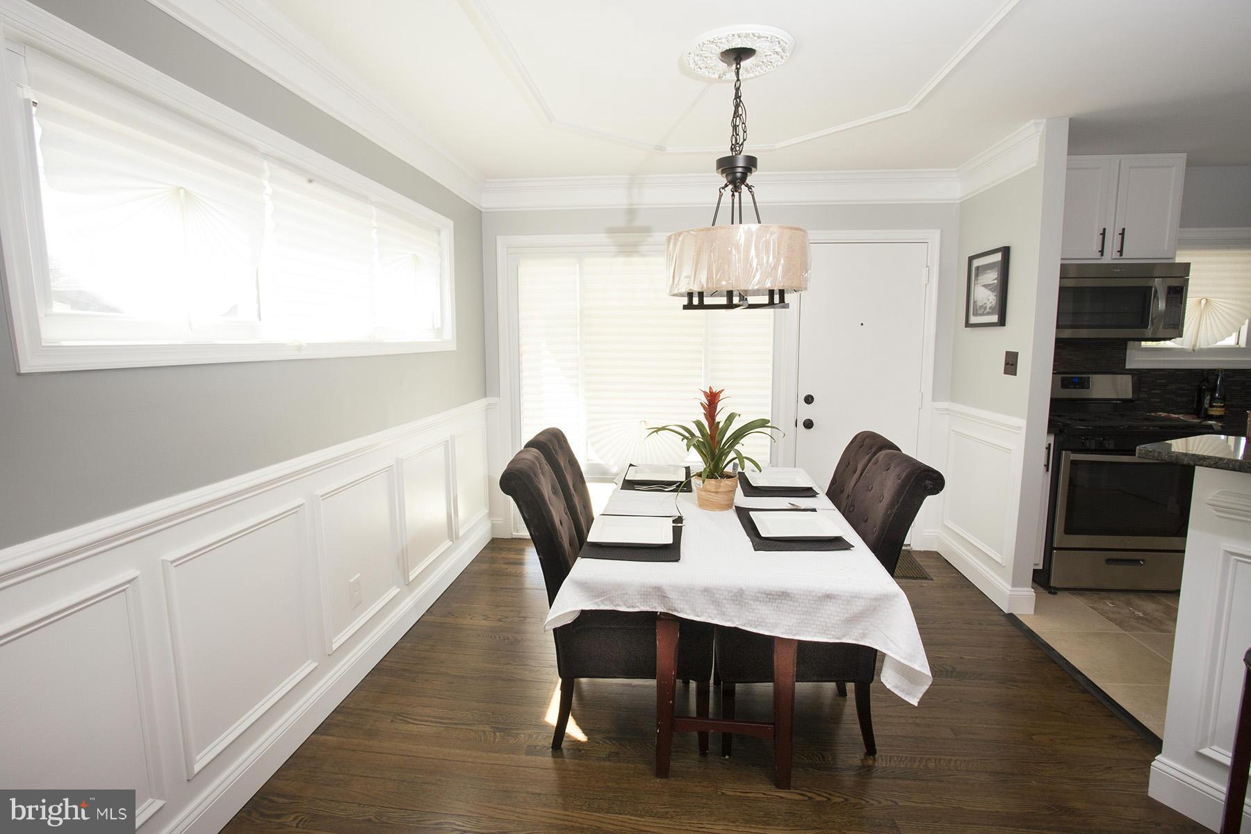 5925 Charnwood Road Baltimore, MD 21228 - Photo 12 of 29 Dining Room