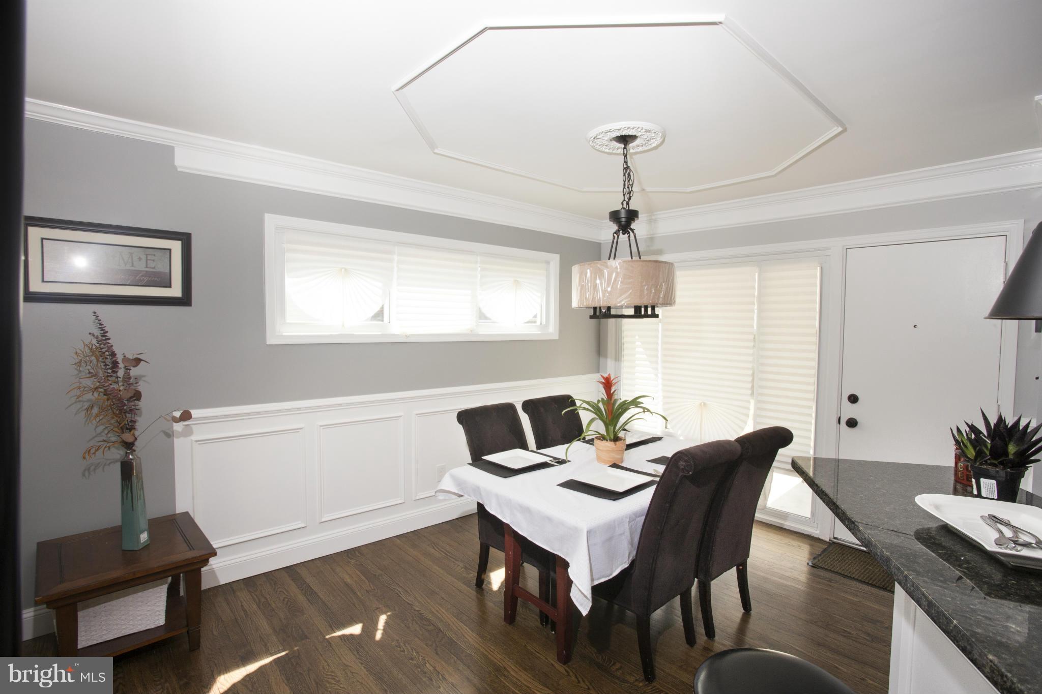 5925 Charnwood Road Baltimore, MD 21228 - Photo 14 of 29 Dining Room