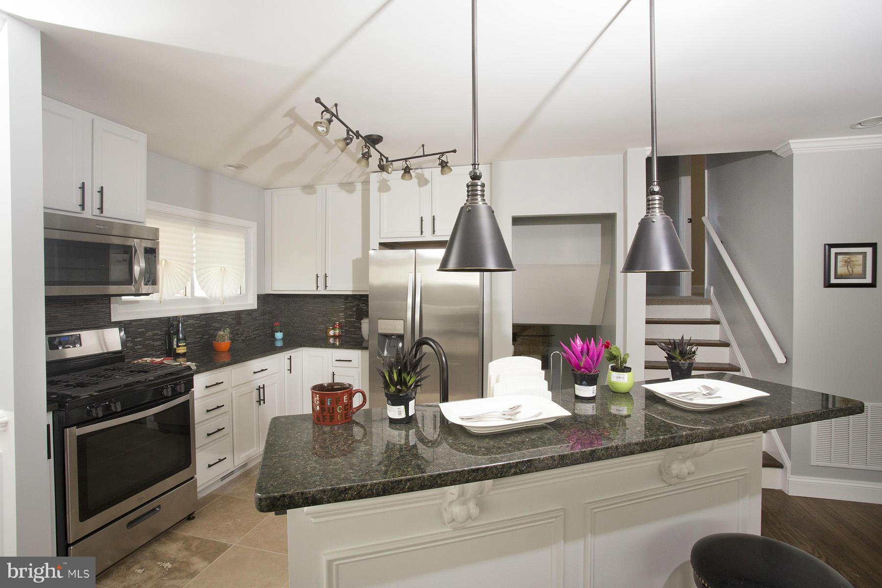 5925 Charnwood Road Baltimore, MD 21228 - Photo 6 of 29 Kitchen