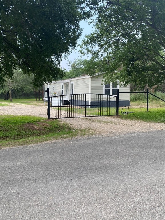 1172 Lincoln City Road Elm Mott, TX 76640 - Photo 2 of 29