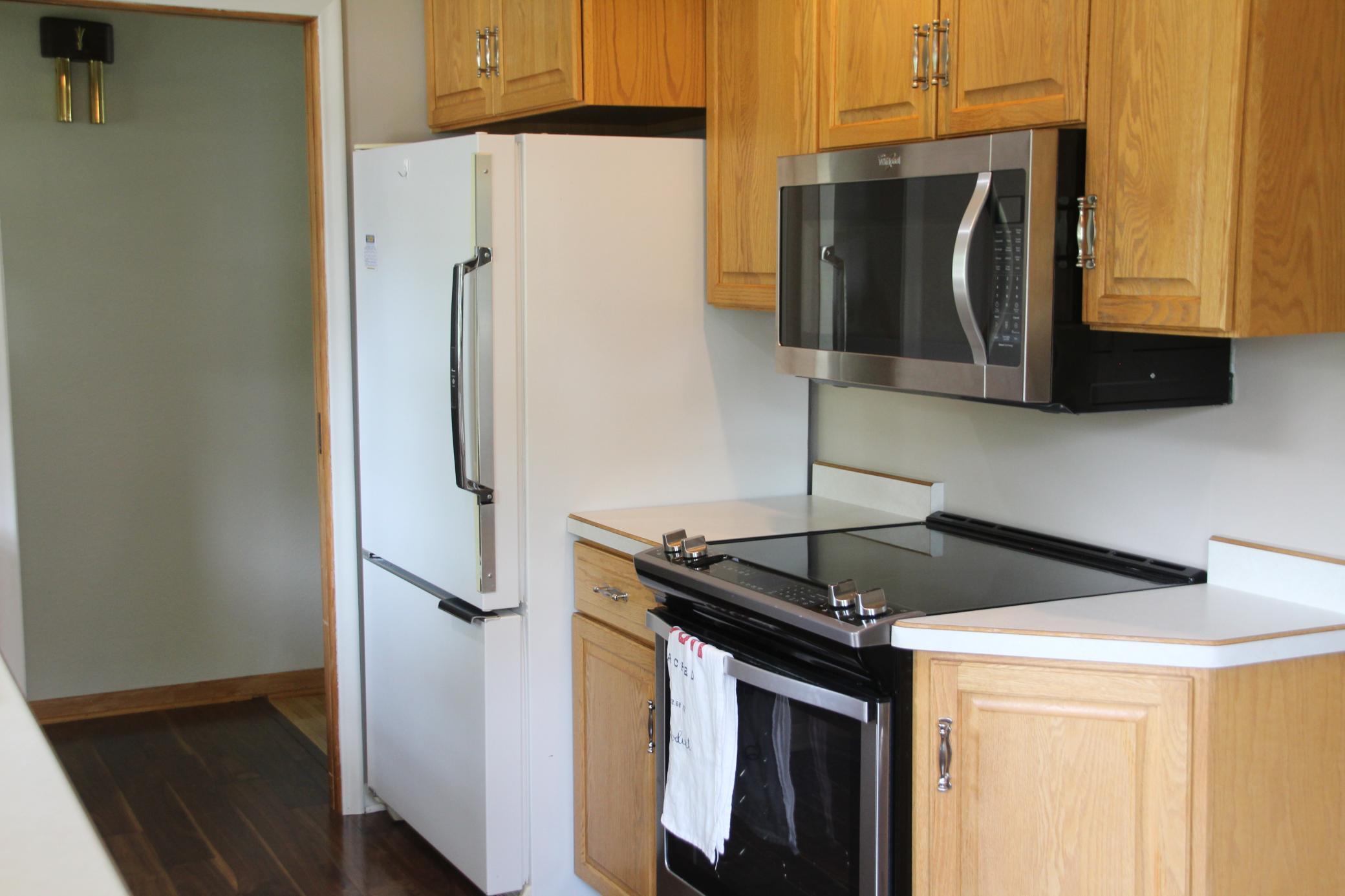 561 4th Street East Hector, MN 55342 - Photo 7 of 14