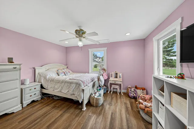 $449,900 | 9061 East Hatchery Road, Syracuse, IN 46567