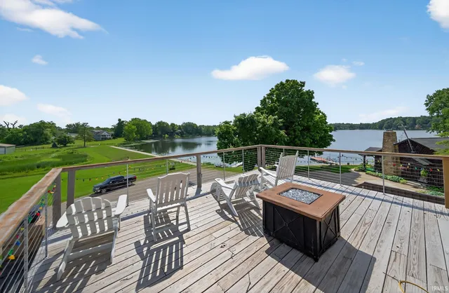 $449,900 | 9061 East Hatchery Road, Syracuse, IN 46567