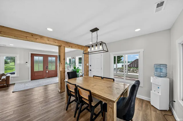 $449,900 | 9061 East Hatchery Road, Syracuse, IN 46567