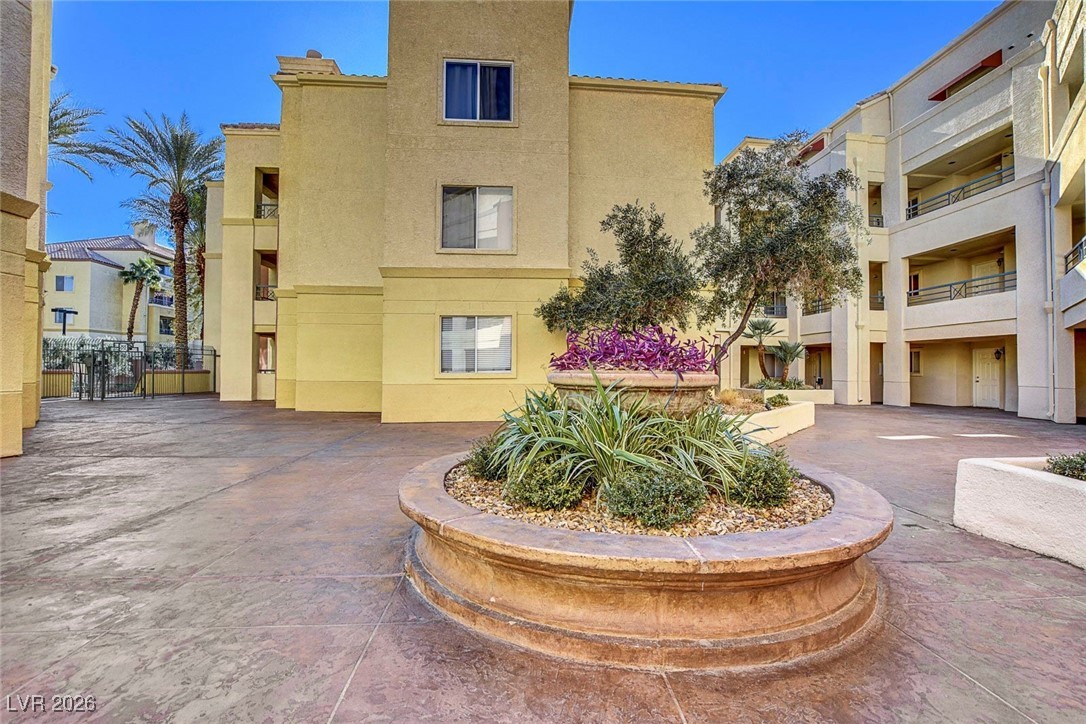 260 East Flamingo Road, Unit 319 Las Vegas, NV 89169 - Photo 5 of 35