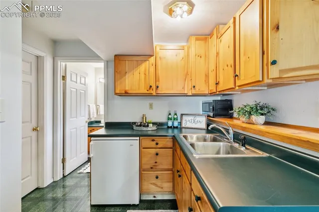 $659,900 | 7665 Calloway Court, Colorado Springs, CO 80919